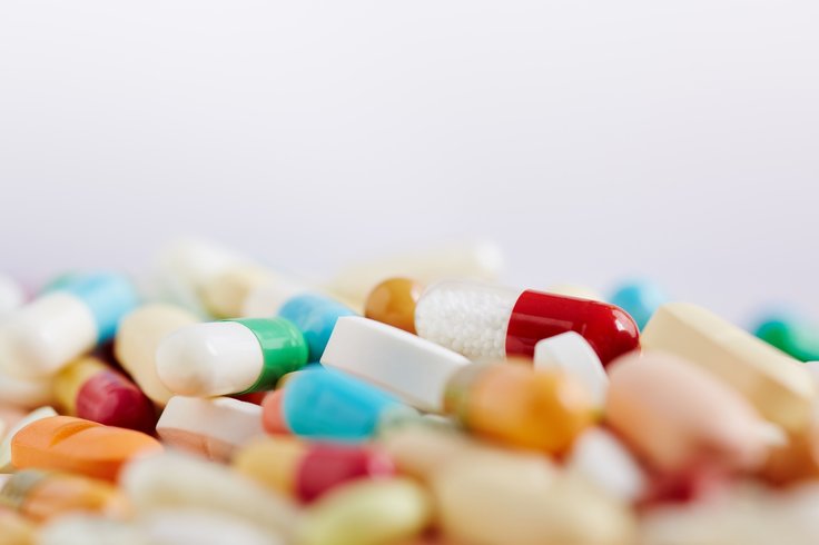 Every seventh female internet user shops at e-pharmacies